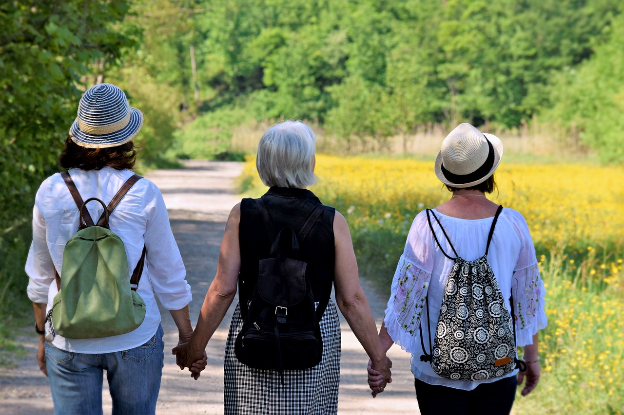 women, girlfriends, nature